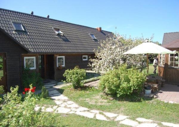 Laane Pansion Bed and Breakfast Käsmu Eksteriør billede